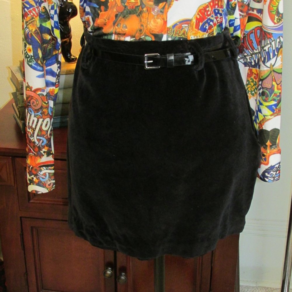 Y2K Black Velvet Mini Skirt